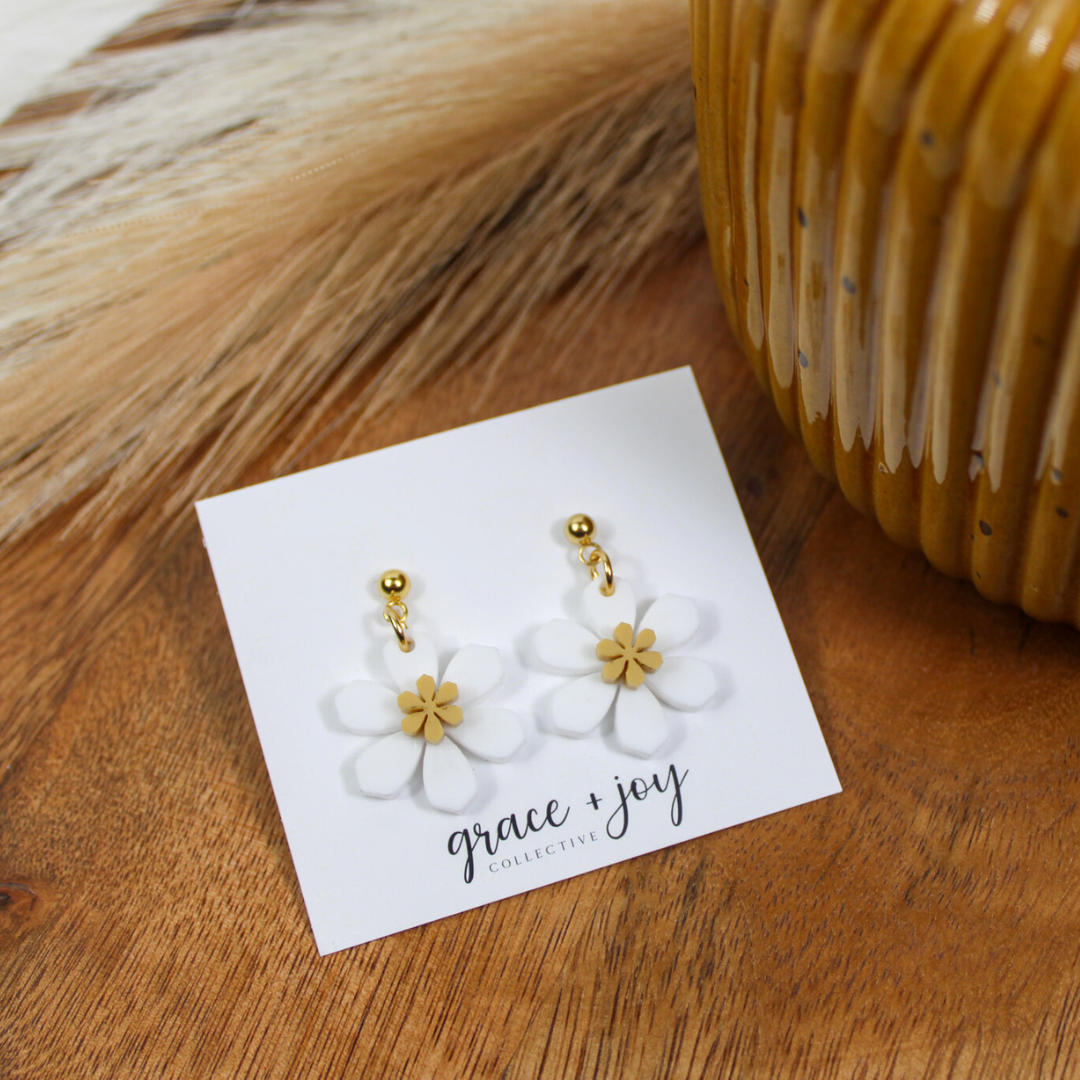 White Floral Earrings - Dangle image 2