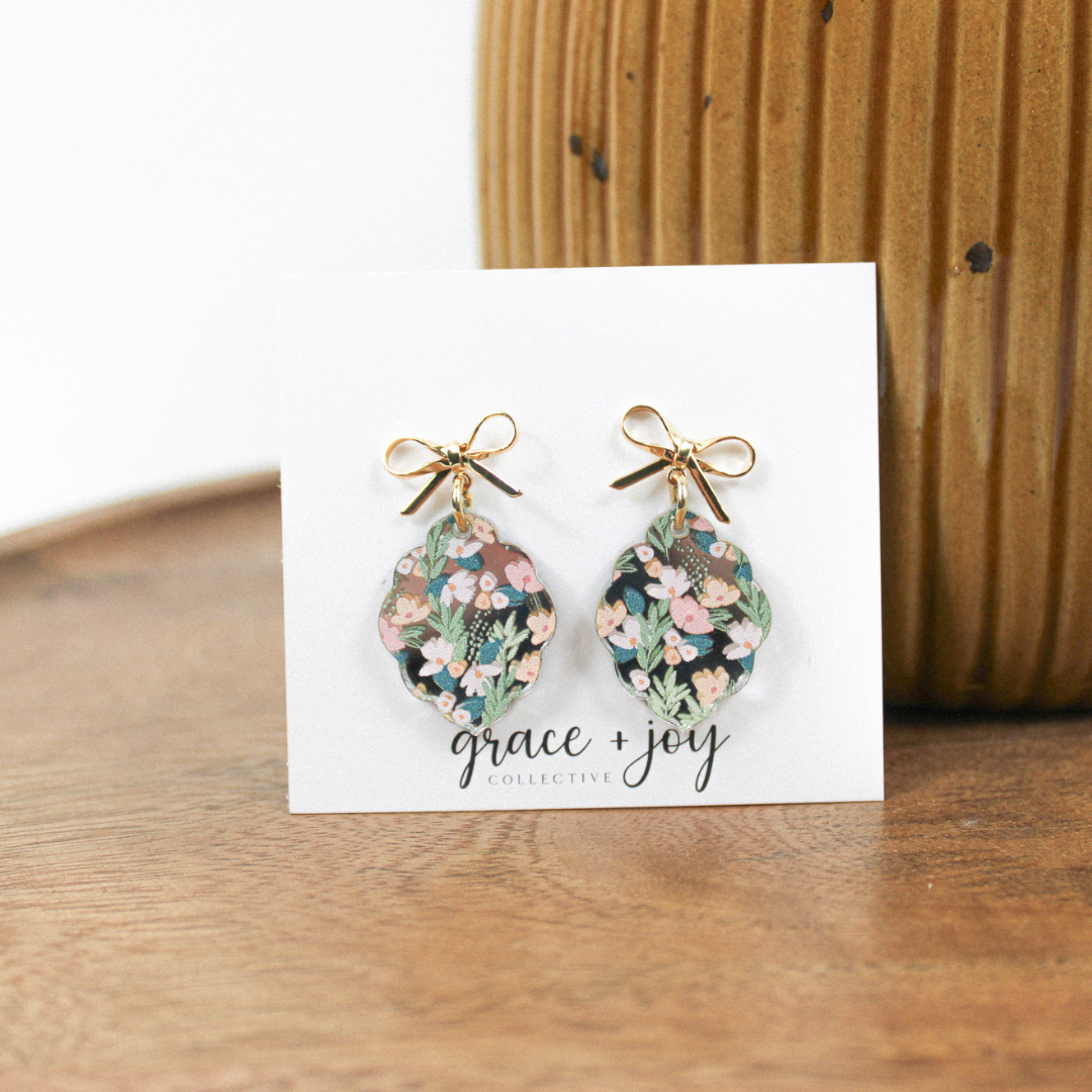 Spring Floral Earrings With Bows