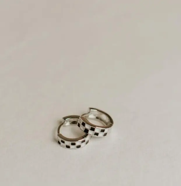 Checkered Hoop Earring - Silver